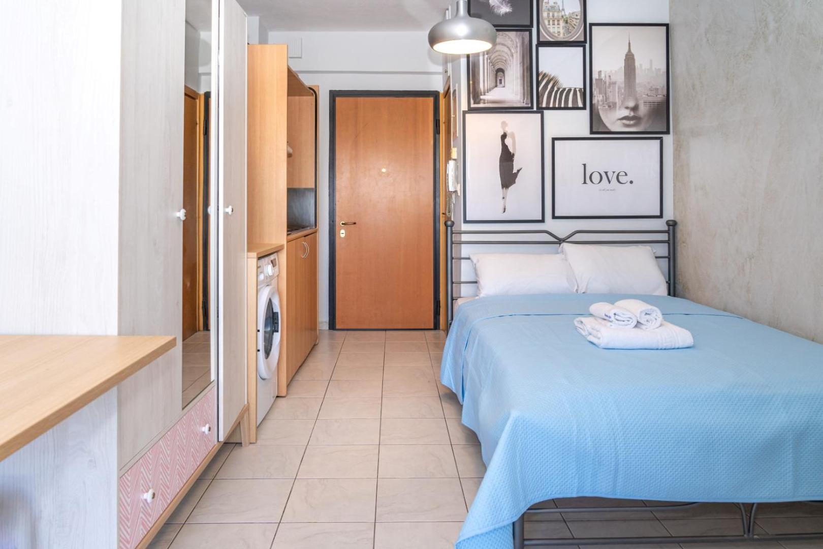 Kosmos Service Apartment Beautiful Studio 3 With Additional Cost Parking سالونيك المظهر الخارجي الصورة